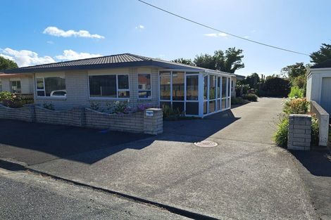 Photo of property in 148 Tukapa Street, Westown, New Plymouth, 4310