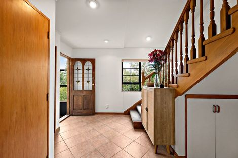 Photo of property in 17 David Crescent, Karori, Wellington, 6012