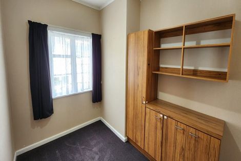 Photo of property in 107 Brooklands Road, Brooklands, New Plymouth, 4310