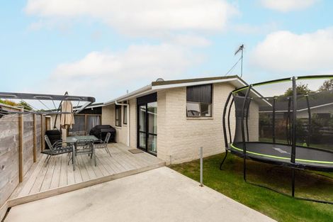 Photo of property in 34a Rewarewa Crescent, Waikanae, 5036