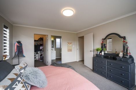 Photo of property in 78 Geneva Terrace, Kelvin Grove, Palmerston North, 4414