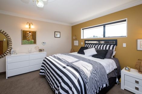 Photo of property in 39 Cordelia Street, Stratford, 4332