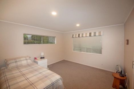 Photo of property in 10 Myers Grove, Churton Park, Wellington, 6037