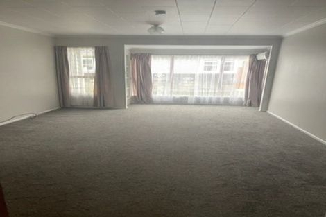 Photo of property in 30f2- Whitley Avenue, Ebdentown, Upper Hutt, 5018