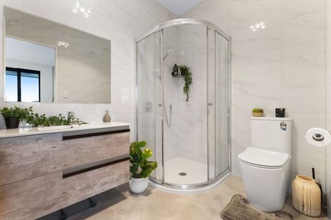 Photo of property in 22 Arran Point Parade, Orewa, 0931
