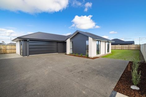 Photo of property in 9 Alex Place, Rolleston, 7614