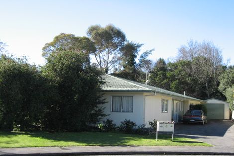 Photo of property in 2/7 Phillips Place, Havelock North, 4130