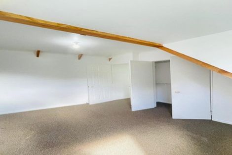 Photo of property in 108 Seaview Road, Glenfield, Auckland, 0629