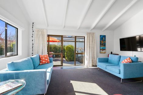 Photo of property in 147a Victoria Street, Cambridge, 3434