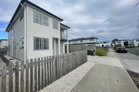 Photo of property in 5 Toanui Road, Hobsonville, Auckland, 0616