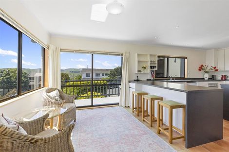 Photo of property in 22 Mercury Way, Whitby, Porirua, 5024