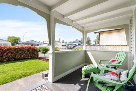 Photo of property in 10 Creagh Street, Te Awa, Napier, 4110