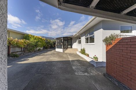 Photo of property in 22 Tennyson Crescent, Stoke, Nelson, 7011