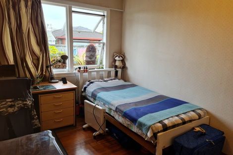 Photo of property in 2/17 Waimairi Road, Upper Riccarton, Christchurch, 8041