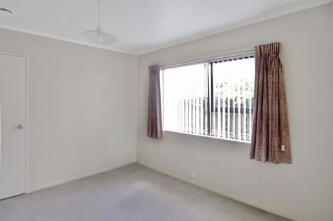Photo of property in 31 Glucina Avenue, West Harbour, Auckland, 0618