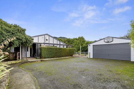 Photo of property in 39b Gemstone Drive, Birchville, Upper Hutt, 5018