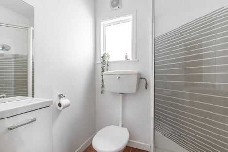 Photo of property in 8 Friend Street, Karori, Wellington, 6012