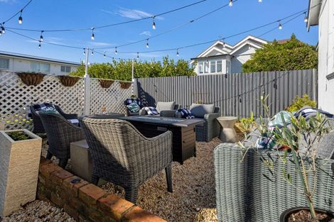 Photo of property in 2 Hart Street, Maori Hill, Timaru, 7910