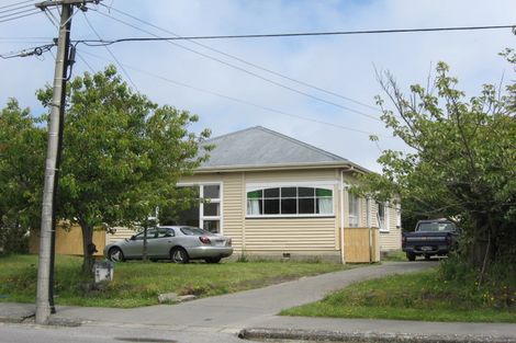 Photo of property in 16 Cumnor Terrace, Woolston, Christchurch, 8023