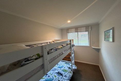 Photo of property in 2 Heuchan Lane, Wanaka, 9305