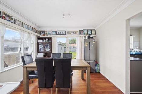 Photo of property in 66 Mckenzie Road, Mangere Bridge, Auckland, 2022