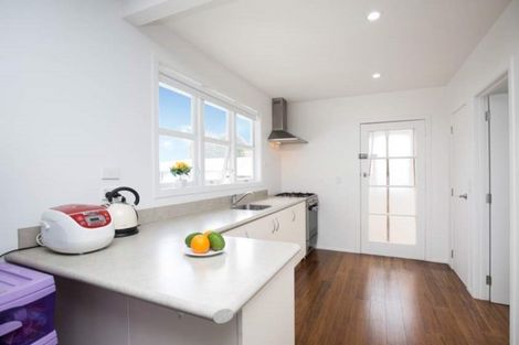 Photo of property in 190 Rathgar Road, Henderson, Auckland, 0610