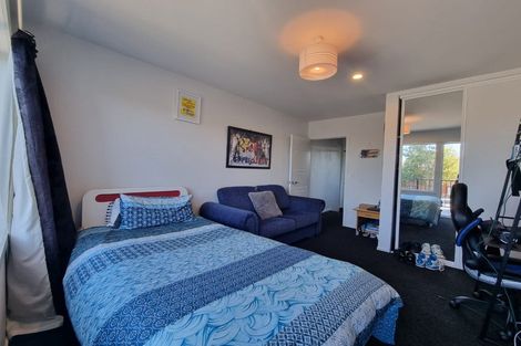 Photo of property in 33 Searells Road, Strowan, Christchurch, 8052