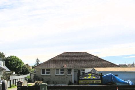 Photo of property in 2/935 Cameron Road, Gate Pa, Tauranga, 3112