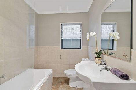 Photo of property in 38b Hetherington Road, Ranui, Auckland, 0612