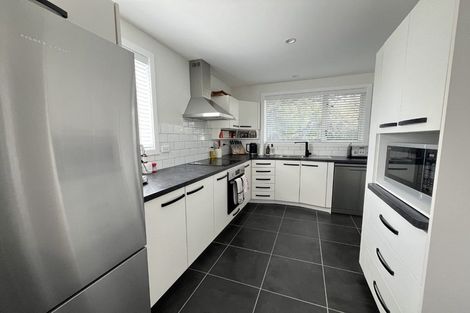 Photo of property in 28 Ingrid Street, Parklands, Christchurch, 8083