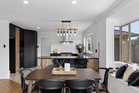 Photo of property in 17 Milbrook Place, Chartwell, Hamilton, 3210