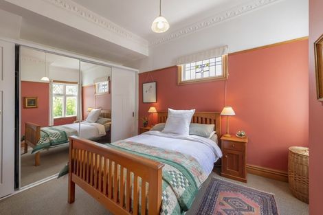 Photo of property in 5 Derby Street, Mount Victoria, Wellington, 6011
