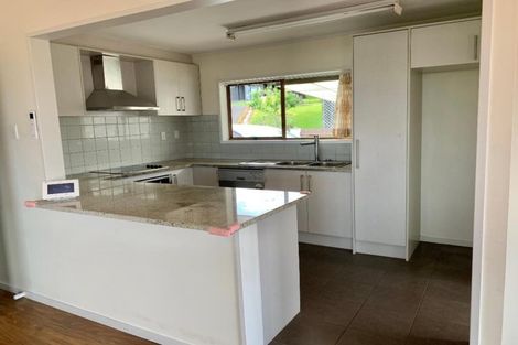 Photo of property in 5 Panorama Court, Red Beach, 0932