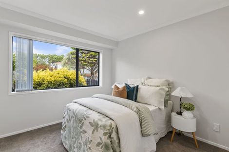 Photo of property in 32 Currell Way, Somerville, Auckland, 2014