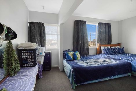 Photo of property in 70 Mcmurdo Street, Tinwald, Ashburton, 7700