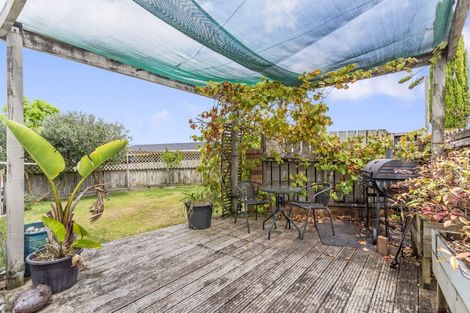 Photo of property in 2/9 Barcroft Place, Clendon Park, Auckland, 2103