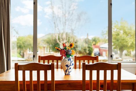 Photo of property in 21 Mangaroa Hill Road, Maoribank, Upper Hutt, 5018