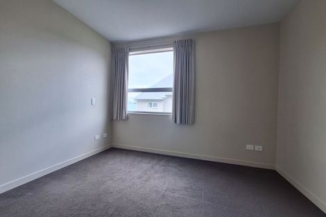 Photo of property in 2u9 Stone Street, Miramar, Wellington, 6022