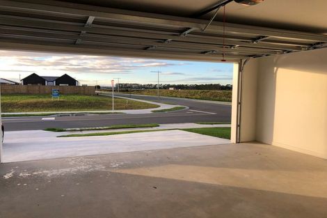 Photo of property in 1 Dunkeld Drive, Papamoa, 3118