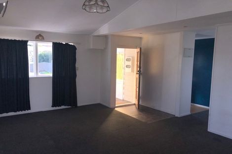 Photo of property in 334 Triangle Road, Massey, Auckland, 0614