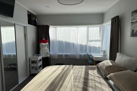 Photo of property in 21 Raumati Terrace, Khandallah, Wellington, 6035