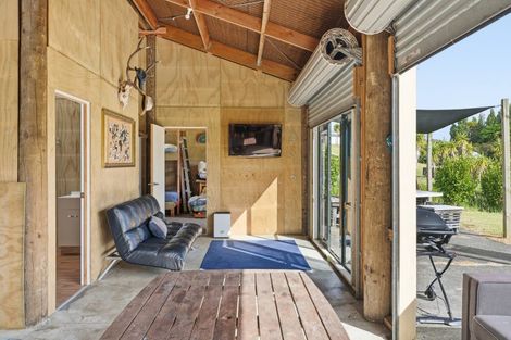 Photo of property in 30 Berghan Road, Coopers Beach, 0420