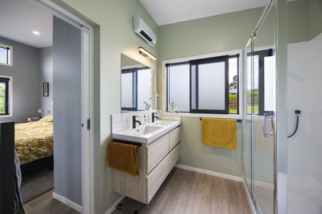Photo of property in 621 Climie Road, Cardiff, Stratford, 4391