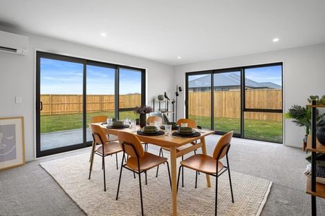 Photo of property in 5 Hunter Lane, Amberley, 7410