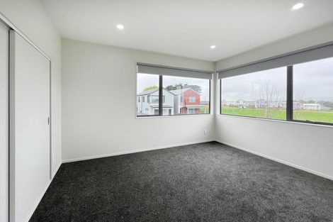 Photo of property in 16 Yellow Pear Lane, Karaka, Papakura, 2113