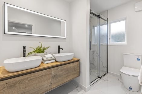 Photo of property in 25 Princes Street, Northcote Point, Auckland, 0627