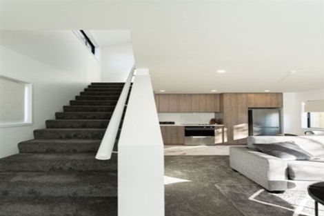 Photo of property in 8b Moa Place, Christchurch Central, Christchurch, 8013