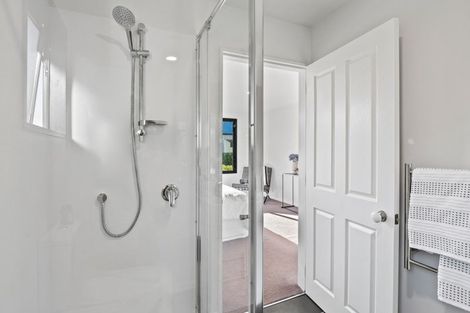 Photo of property in 2 Magnolia Place, Frankton, Queenstown, 9300