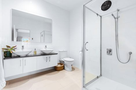 Photo of property in 18 Chateau Crescent, Rangatira Park, Taupo, 3330