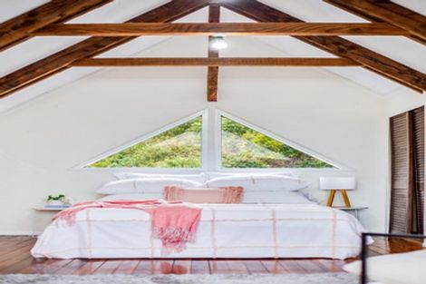 Photo of property in 26 Titiro Moana Road, Korokoro, Lower Hutt, 5012